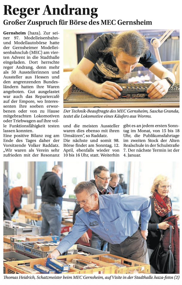 Zeitungsartikel der Ried-Information vom 3. Januar 2026 mit der Überschrift „Reger Andrang“ über die 97. Modellbahn- und Modellautobörse des MEC Gernsheim. Die Fotos zeigen Sascha Granda beim Prüfen einer Modelllokomotive auf der mobilen Testanlage und Thomas Heidrich beim Betrachten des Warenangebots.